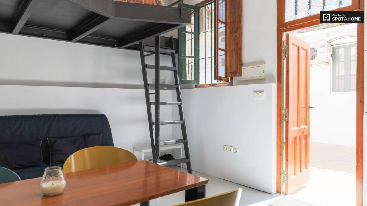 Casita Artista En Bello Edificio Barrio Ruzafa Valencia Exterior foto