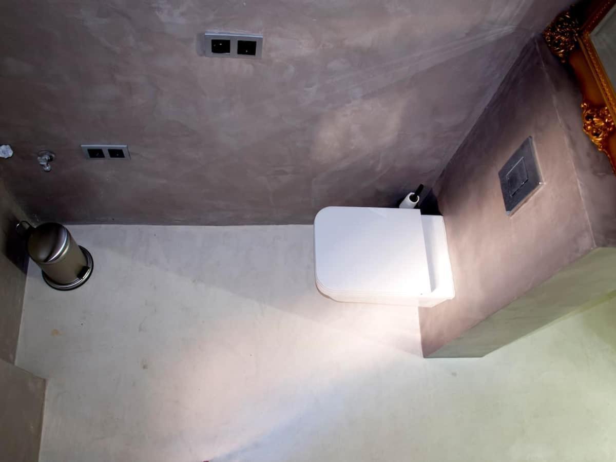 Casita Artista En Bello Edificio Barrio Ruzafa Valencia Exterior foto